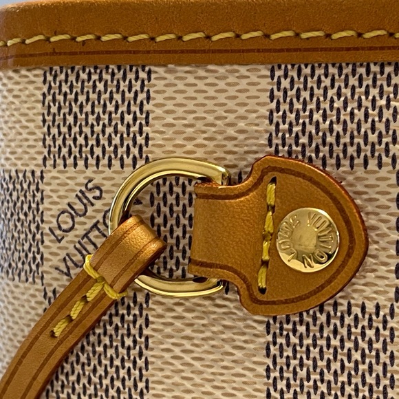 Louis Vuitton Damier Azur Neverfull PM - Picture 13 of 14